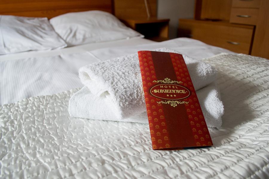 Sukiennice Hotel Chojnice Eksteriør billede