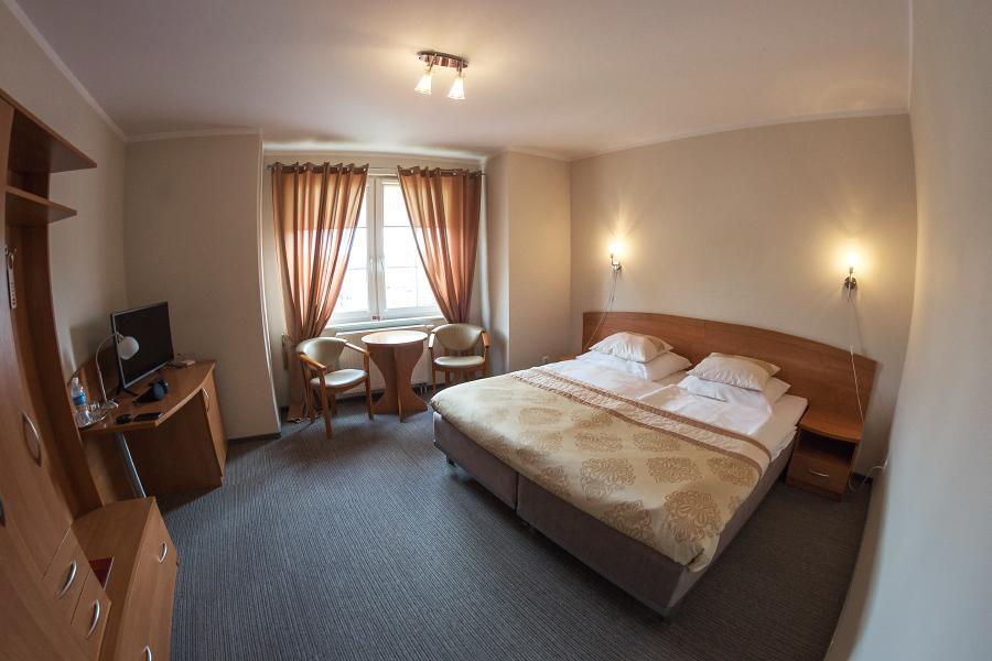 Sukiennice Hotel Chojnice Eksteriør billede